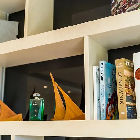ヴィラ Adele